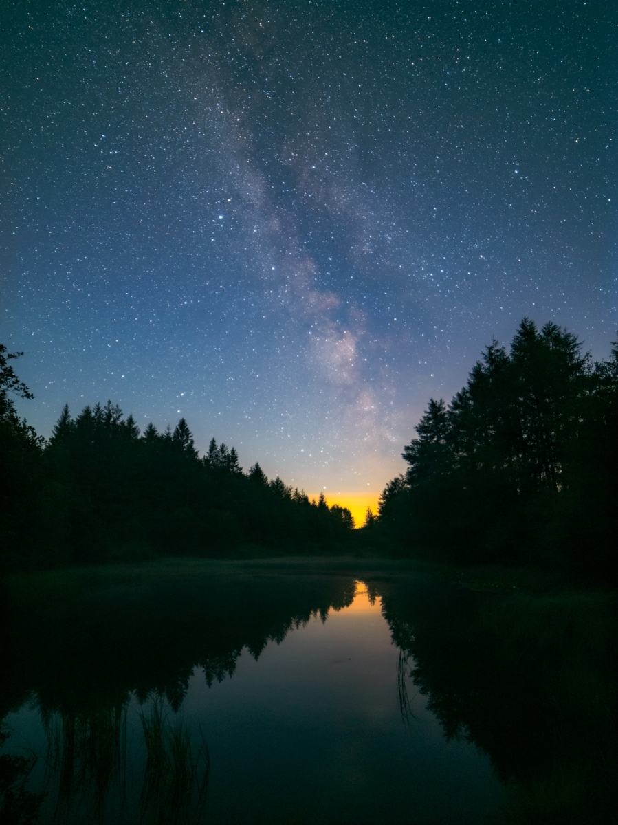 Milkyway-during-Astro-twilight-in-Cropton-Forest
