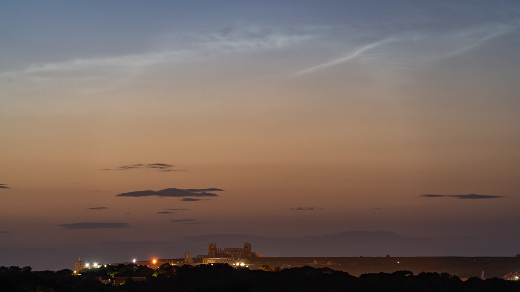 Notilucent-Clouds-over-Whitby-Abbey