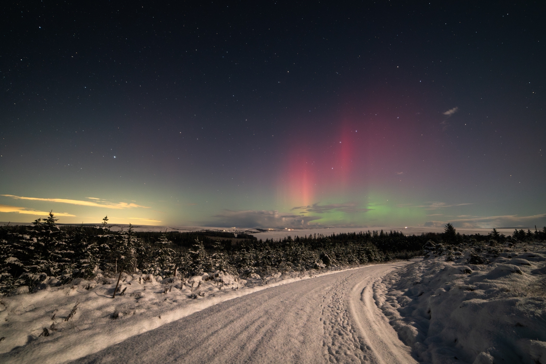 Winter-Wonderland-Aurora-Cropton-Forest